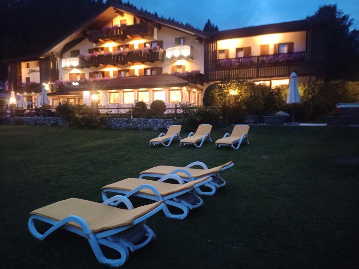 Park Hotel Arnica Falcade Buitenkant foto
