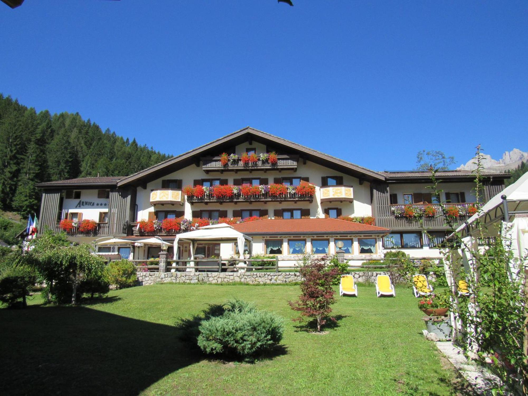 Park Hotel Arnica Falcade Buitenkant foto