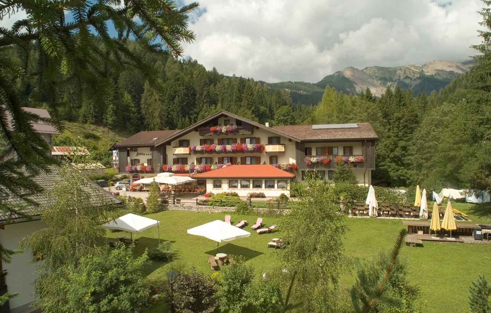 Park Hotel Arnica Falcade Buitenkant foto